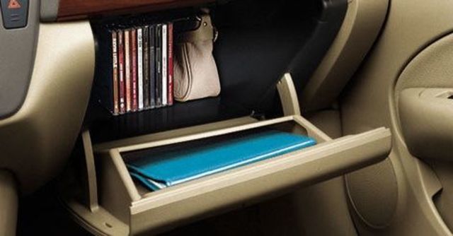 2012 Nissan Bluebird 2.0 L  第6張相片