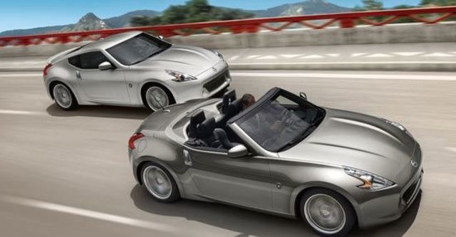 2011 Nissan 370Z Roadster 3.7  第6張相片