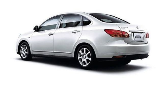2011 Nissan Bluebird 2.0 H  第11張相片