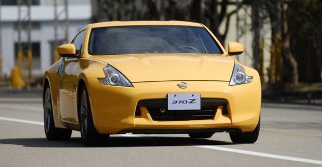2010 Nissan 370Z Coupe  第9張相片