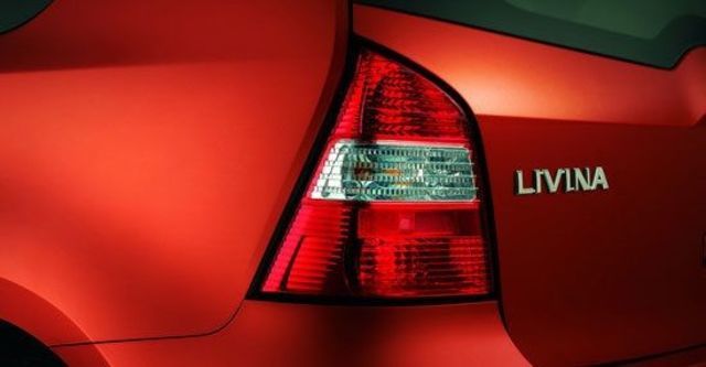 2010 Nissan Livina 1.6 C  第7張相片