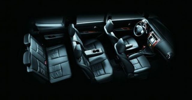 2010 Nissan Livina 1.8 H  第10張相片