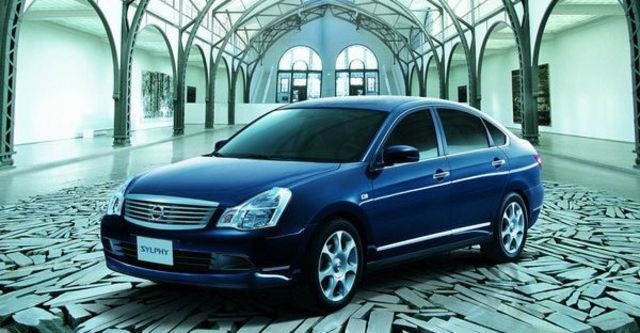 2010 Nissan New Bluebird 2.0 P  第1張相片