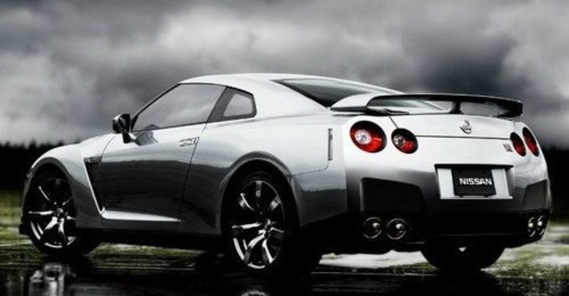 2009 Nissan GT-R Coupe  第12張相片