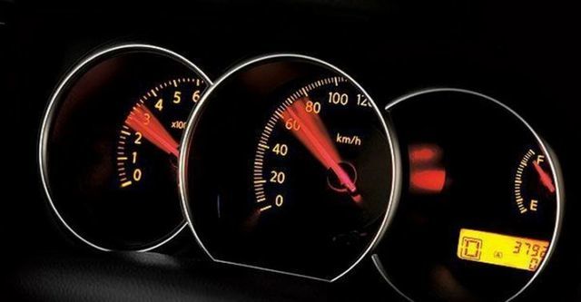 2008 Nissan Tiida 四門1.6P  第6張相片