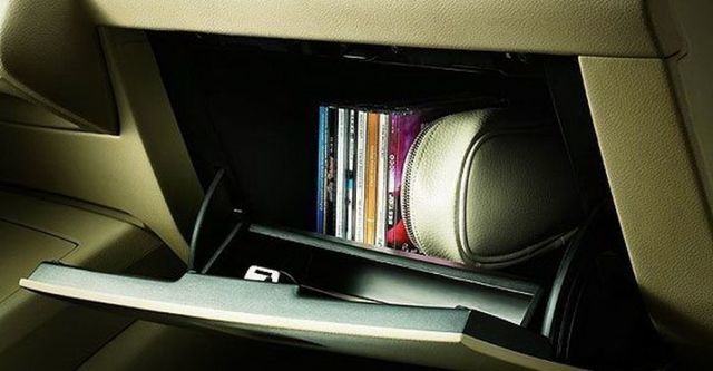 2008 Nissan Tiida 四門1.6P  第8張相片