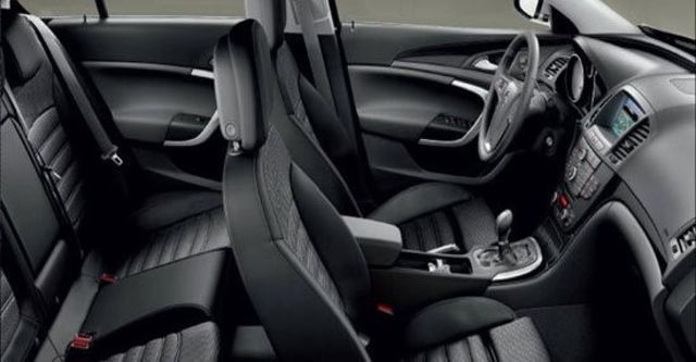 2011 Opel Insignia Sports Tourer 2.0 CDTI  第6張相片