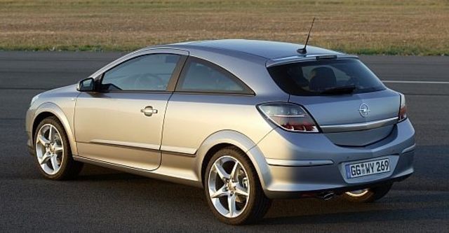2010 Opel Astra GTC 1.8 Panorama  第3張相片