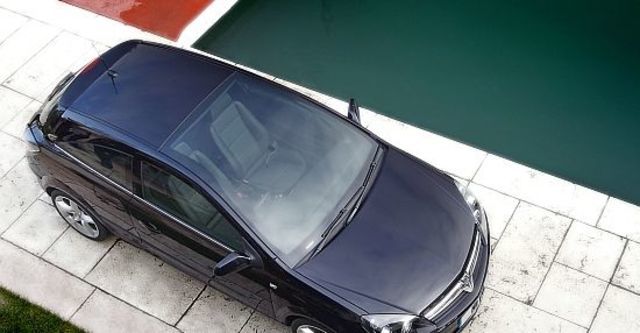 2010 Opel Astra GTC 1.8 Panorama  第4張相片
