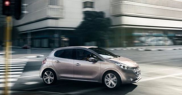 2015 Peugeot 208 1.6 e-HDi Active  第4張相片