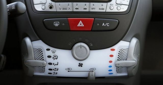 2014 Peugeot 107 左岸魅力版  第9張相片