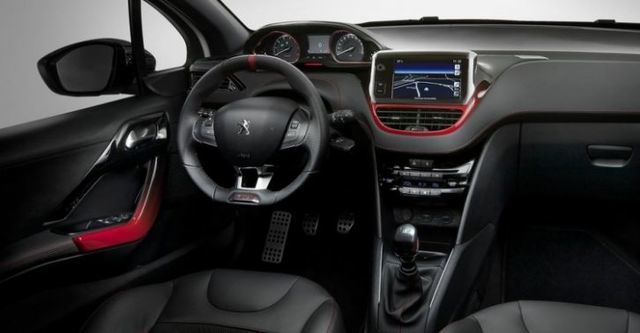 2014 Peugeot 208 GTi  第7張相片