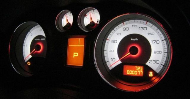 2014 Peugeot 308 2.0 HDi Classic  第6張相片