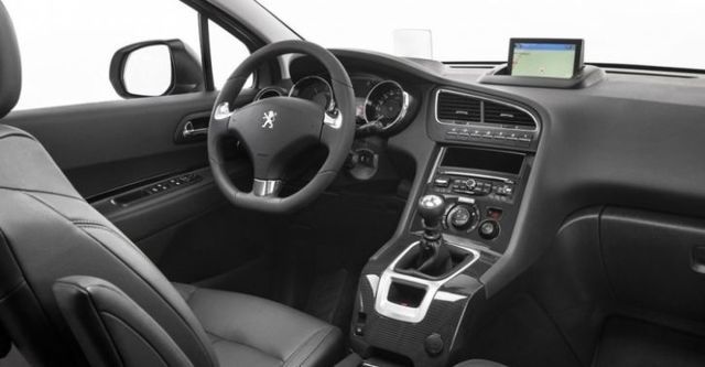2014 Peugeot 5008 2.0 HDi Premium  第7張相片