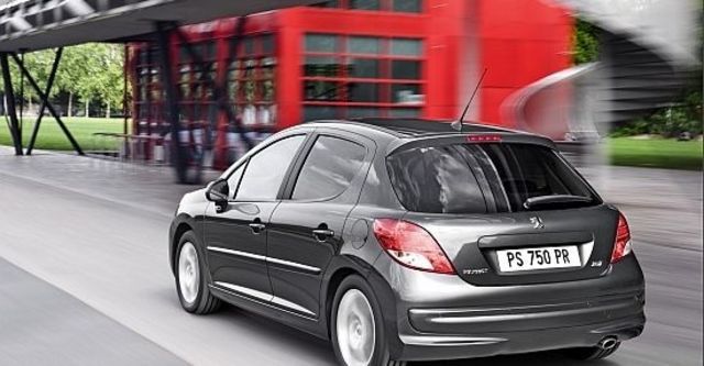 2013 Peugeot 207 1.6全景天窗版  第3張相片