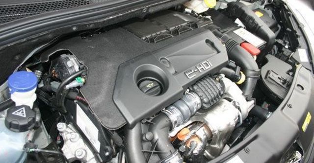 2013 Peugeot 208 1.6 e-HDi  第11張相片