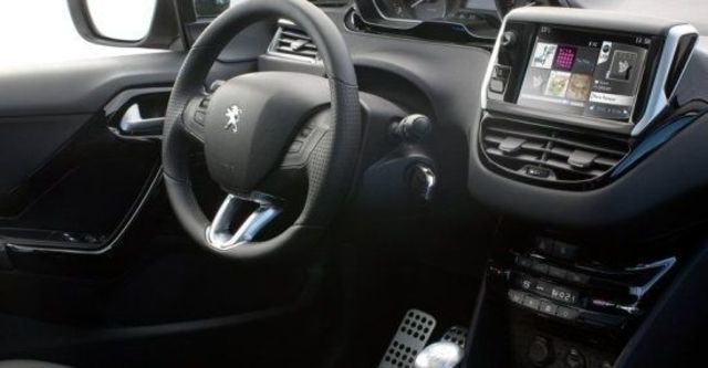 2013 Peugeot 208 1.6 VTi AT  第11張相片
