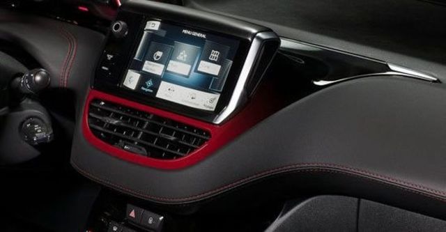 2013 Peugeot 208 GTi  第3張相片