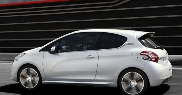 2013 Peugeot 208 GTi  第4張相片