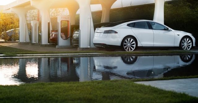 2017 Tesla Model S 75  第4張相片