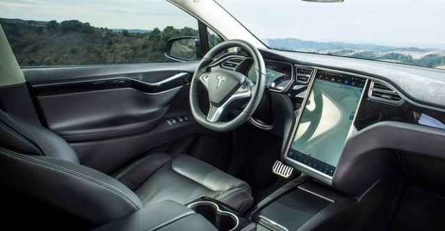 2017 Tesla Model X 90D  第10張相片
