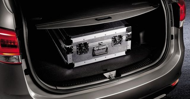 2017 Kia Carens(NEW) 科技版  第9張相片