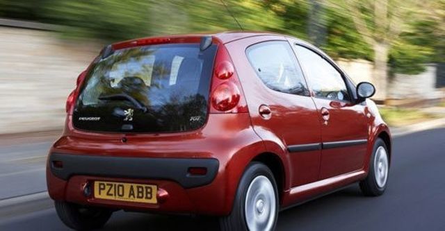 2012 Peugeot 107 羅浮經典版  第8張相片