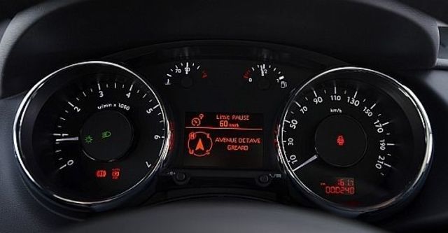2012 Peugeot 3008 1.6 e-HDi Classic  第8張相片