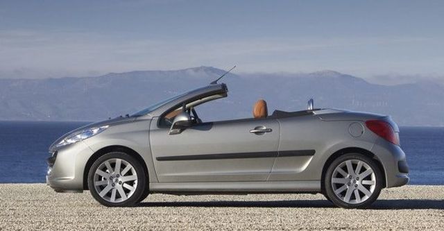 2009 Peugeot 207 CC 1.6  第9張相片