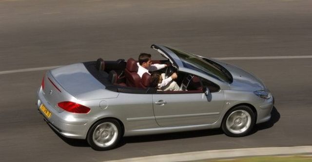 2009 Peugeot 307 CC 2  第1張相片