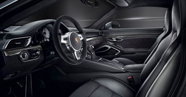2015 Porsche 911 Carrera GTS Coupe  第9張相片