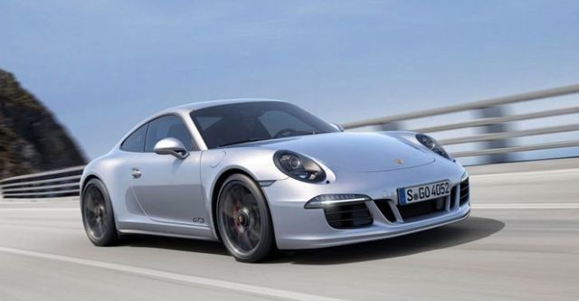 2015 Porsche 911 Carrera 4 GTS Coupe  第7張相片