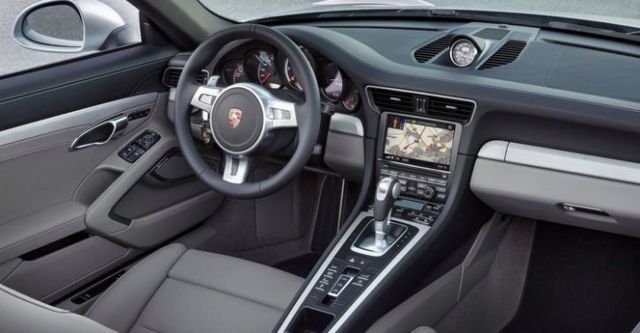2015 Porsche 911 Turbo Cabriolet  第6張相片