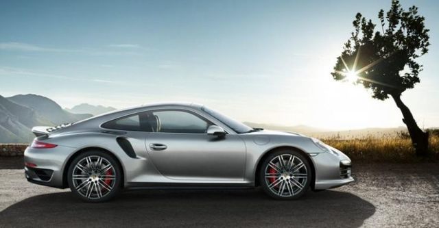 2015 Porsche 911 Turbo Coupe  第2張相片