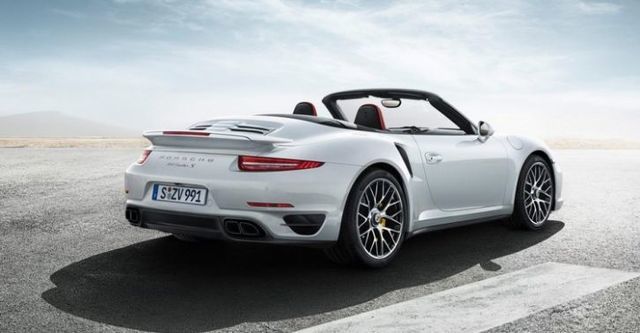 2015 Porsche 911 Turbo S Cabriolet  第2張相片