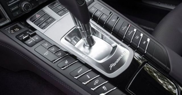 2015 Porsche Panamera S E-Hybrid  第8張相片