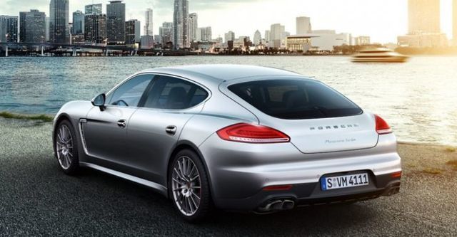 2015 Porsche Panamera Turbo Executive  第5張相片