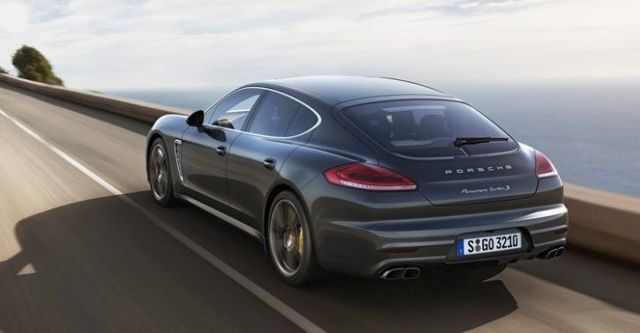2015 Porsche Panamera Turbo S  第2張相片