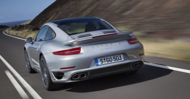 2014 Porsche 911 Turbo S Coupe  第2張相片
