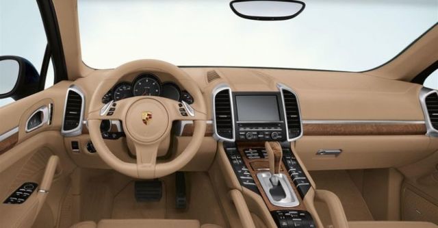 2014 Porsche Cayenne Diesel Tiptronic  第6張相片