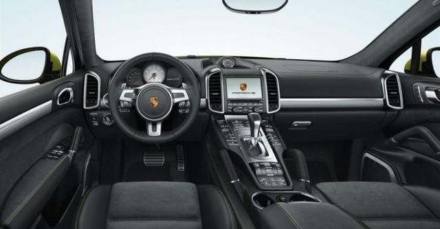 2014 Porsche Cayenne GTS  第6張相片