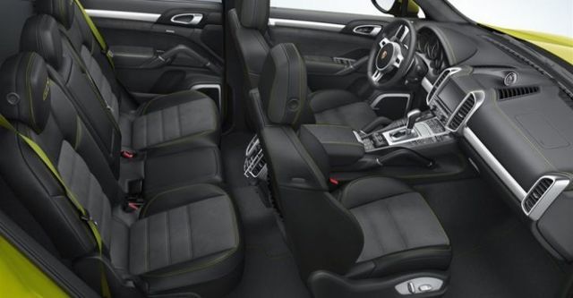 2014 Porsche Cayenne GTS  第8張相片