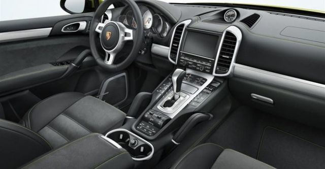 2014 Porsche Cayenne GTS  第9張相片