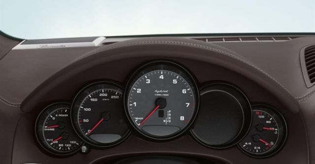 2014 Porsche Cayenne S Hybrid Tiptronic  第8張相片