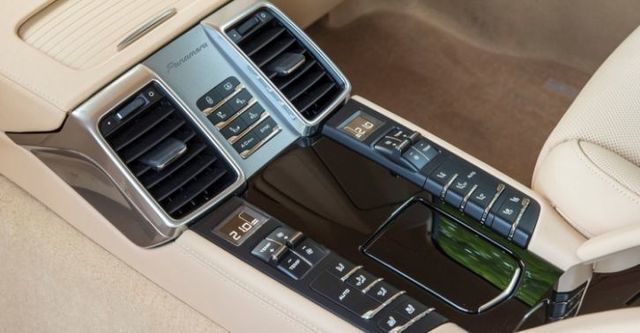 2014 Porsche Panamera S E-Hybrid  第10張相片