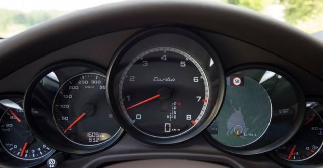 2014 Porsche Panamera Turbo  第8張相片