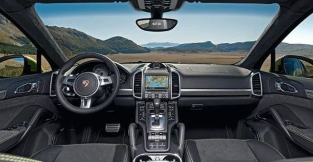 2013 Porsche Cayenne GTS  第4張相片