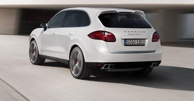 2013 Porsche Cayenne Turbo S Tiptronic  第5張相片