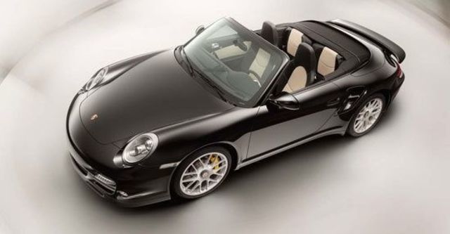 2012 Porsche 911 Turbo S Cabriolet  第1張相片