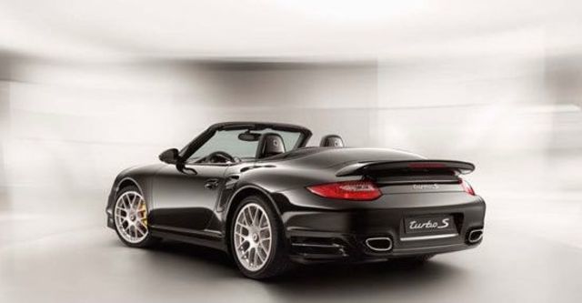 2012 Porsche 911 Turbo S Cabriolet  第4張相片